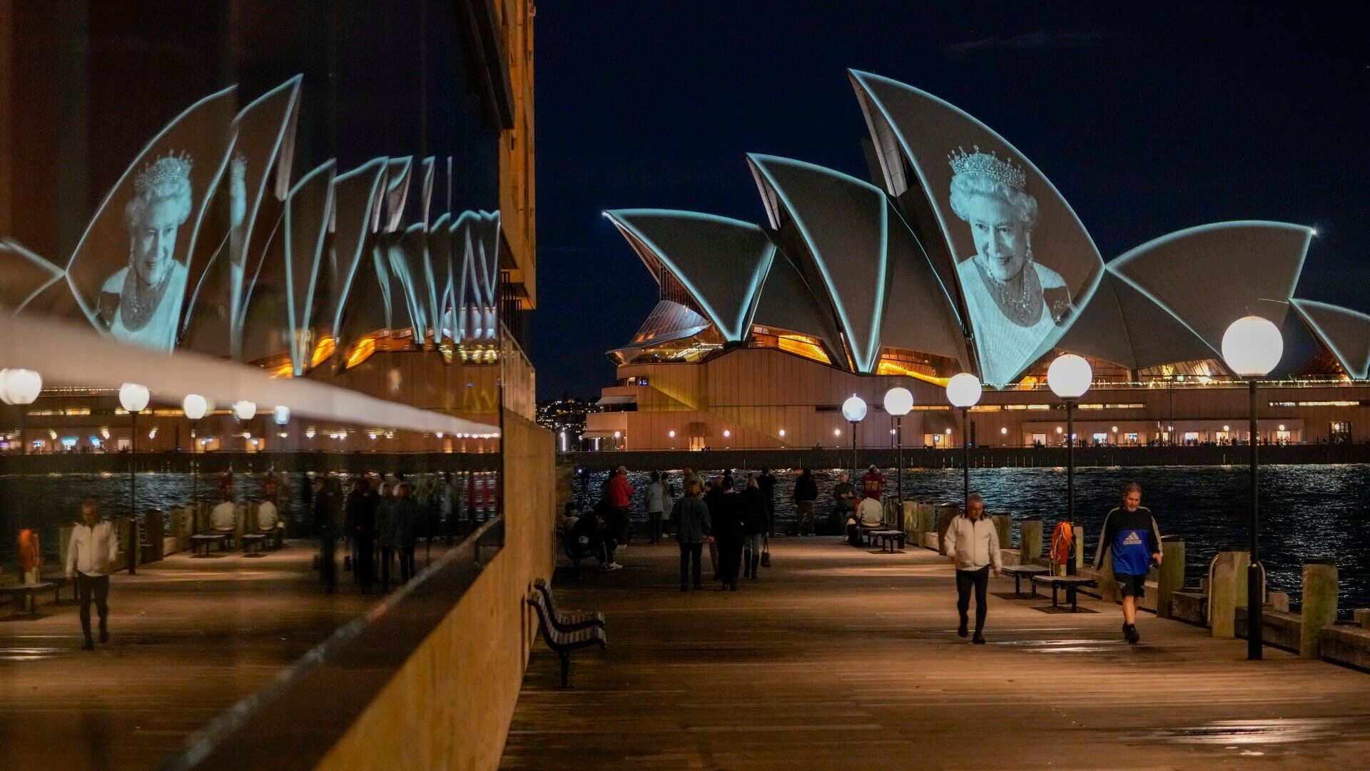 APTOPIX Australia Britain Queen